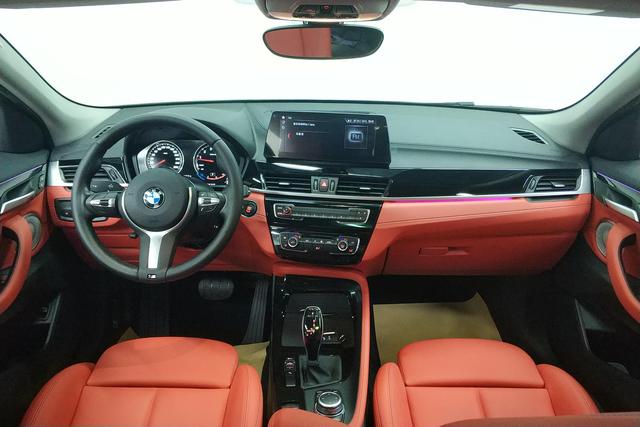 BMW X2 2022 — фото 11