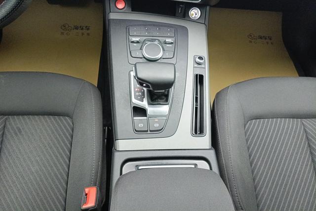 Audi Q5L id 3782653 из Китая 7