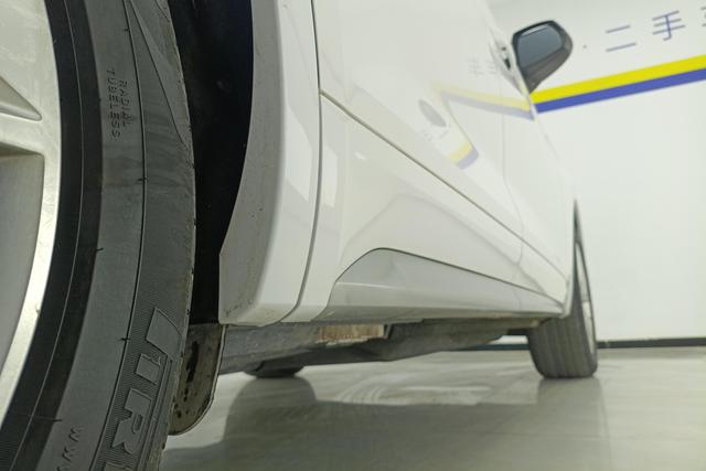 Audi Q5L id 3782653 из Китая 10