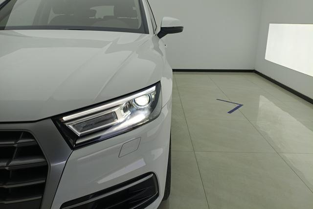 Audi Q5L id 3782653 из Китая 11