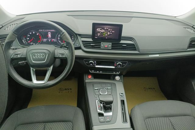 Audi Q5L id 3782653 из Китая 16