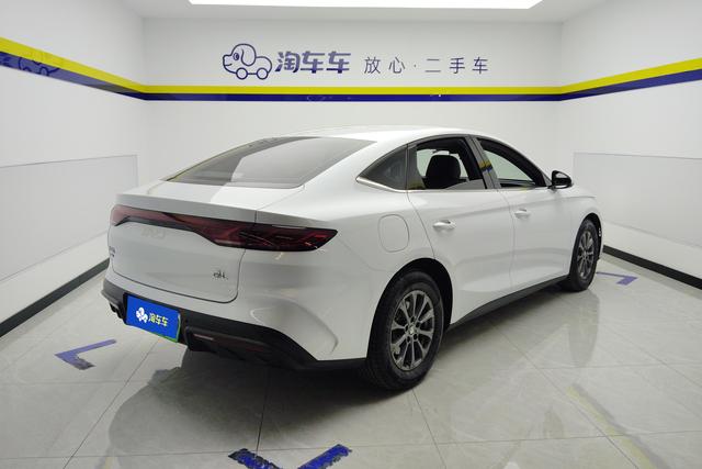 BYD Qin L DM 2025 Белый из Китая