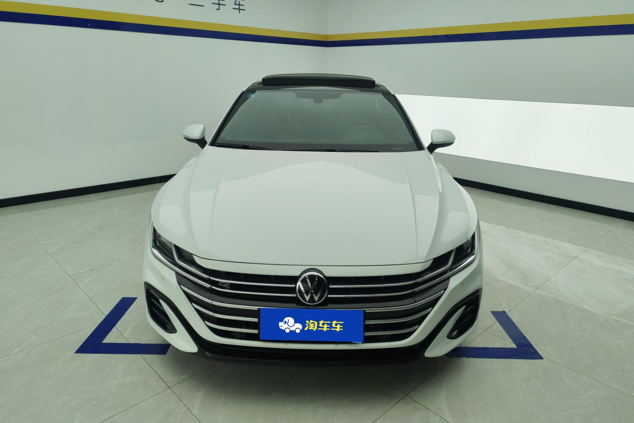 Volkswagen Passat CC CC 2023 330TSI
