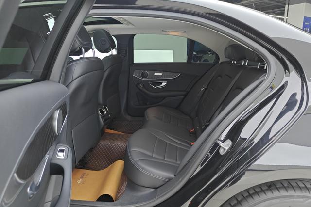 Mercedes-Benz Class C id 3783831 из Китая 13