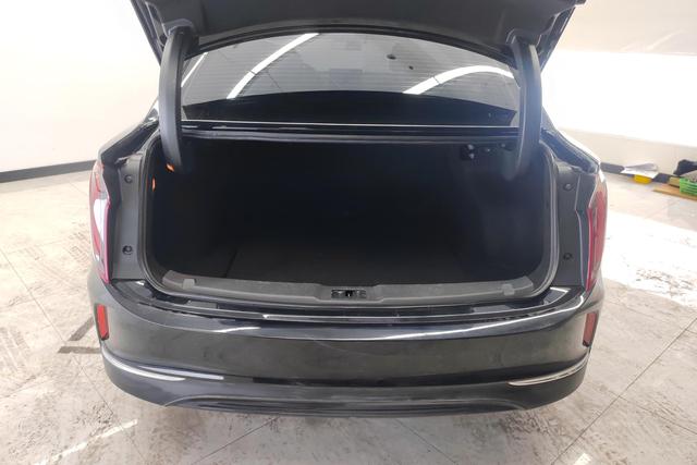 Red flag E-QM5 id 3785473 из Китая 9