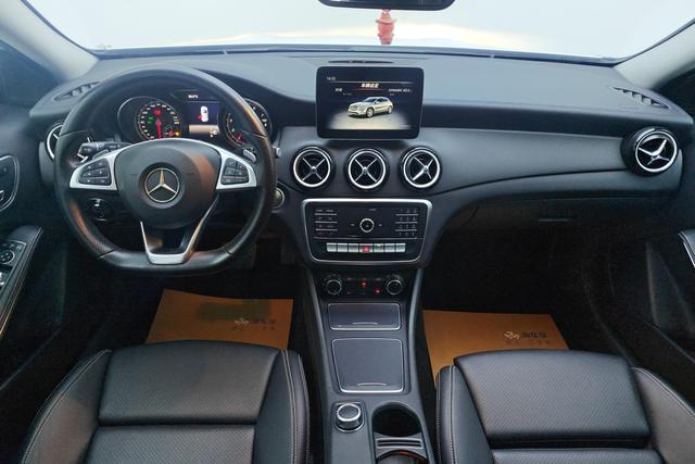 Mercedes Benz GLA 2019 — фото 11