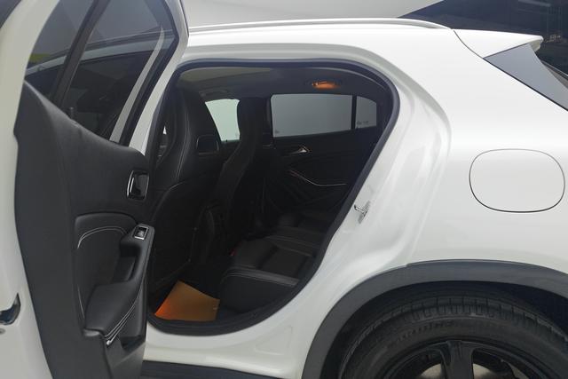 Mercedes Benz GLA 2019 — фото 16