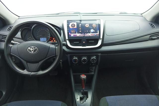 Toyota YARIS L 2017 1.5 E CVT — фото 13