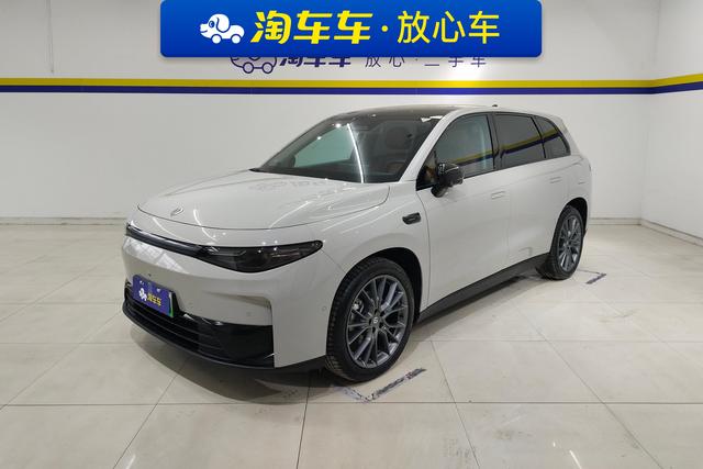 Zeekr C10 - фото 1