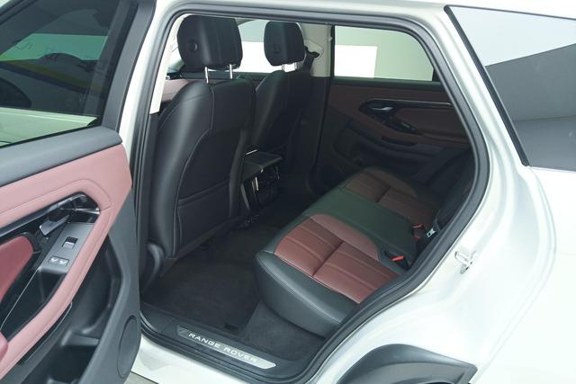 Land Rover Range Rover Evoque 2022 L 249 PS R-Dynamic — фото 16