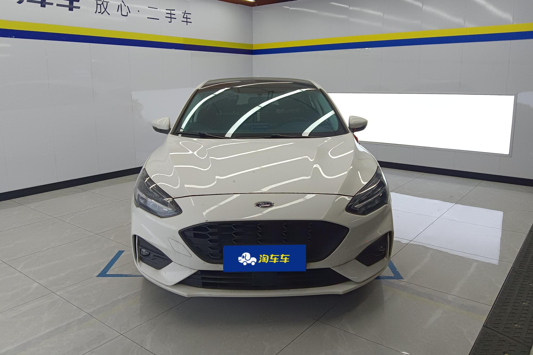 Ford Focus 2021 EcoBoost 180 AT