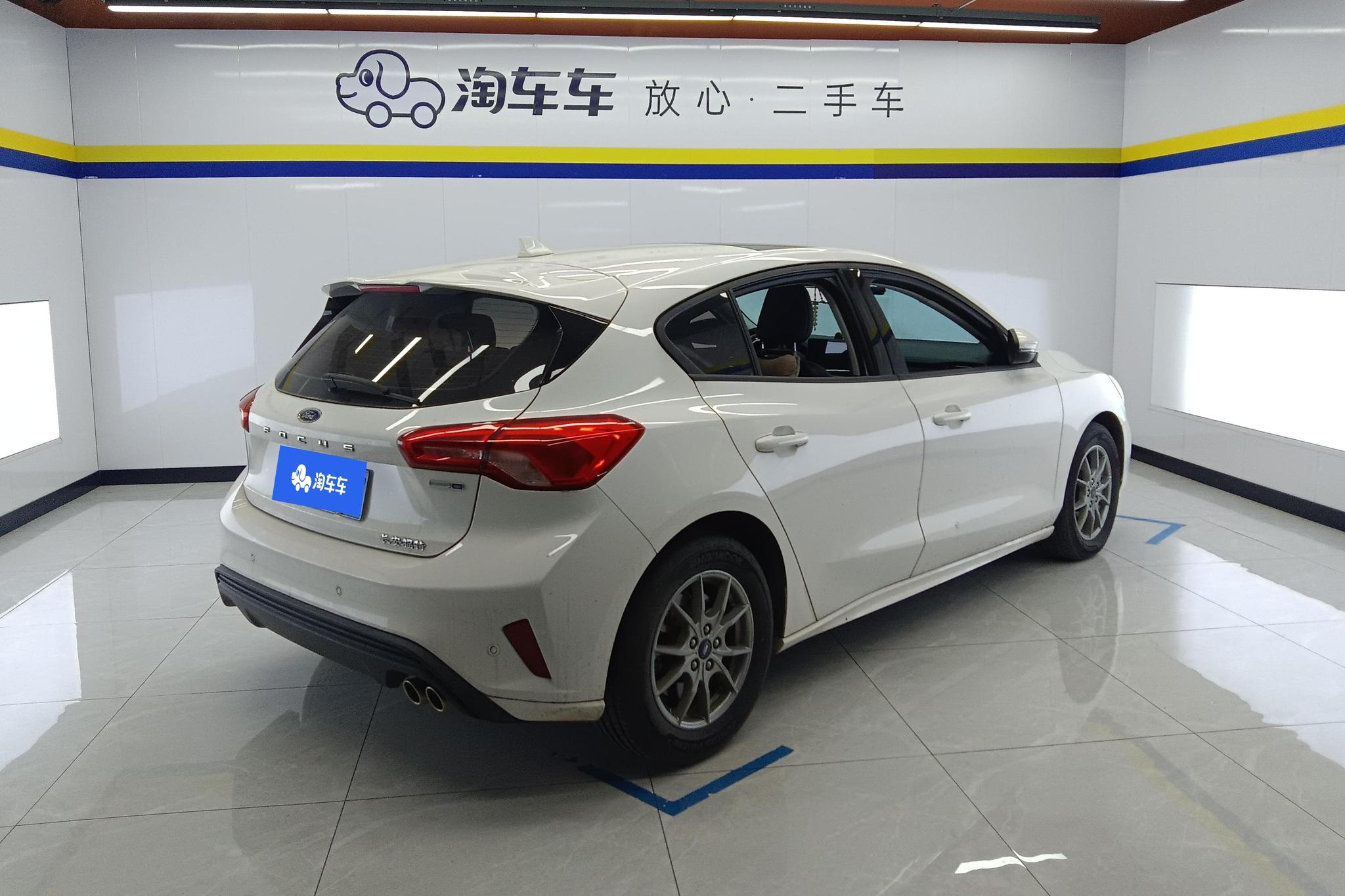 Ford Focus 2021 EcoBoost 180 AT