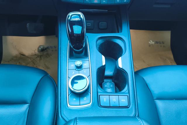 Cadillac XT4 id 3791770 из Китая 15