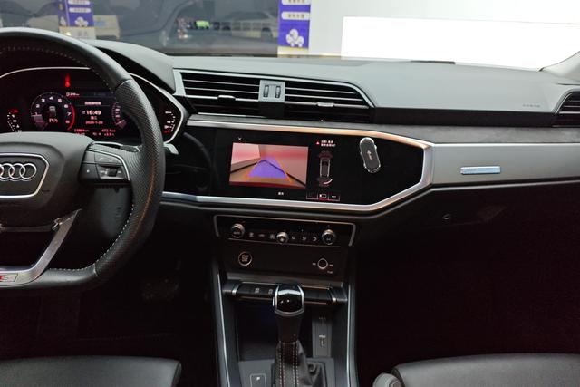 Audi Q3 Sportback 2020 — фото 9