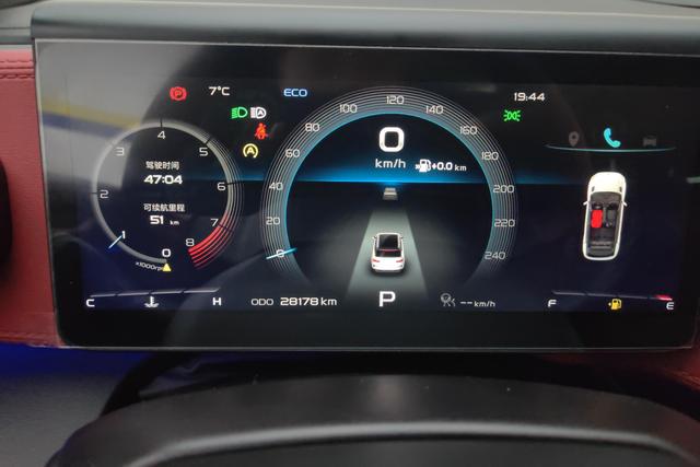 Geely Automobile Geely ICON 2022 Темно-серый из Китая, фото 5