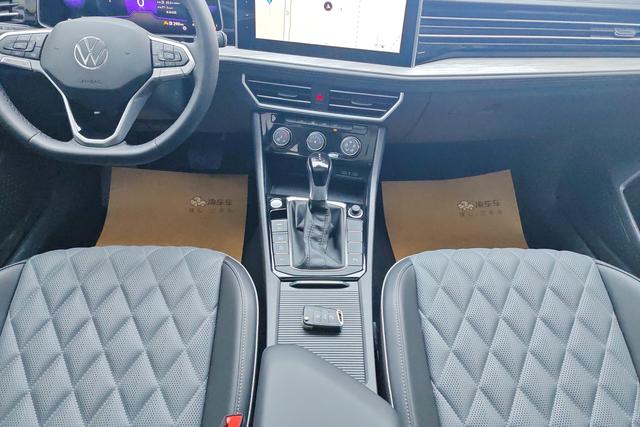 Volkswagen Sagitar 2024 300 TSI DSG — фото 12