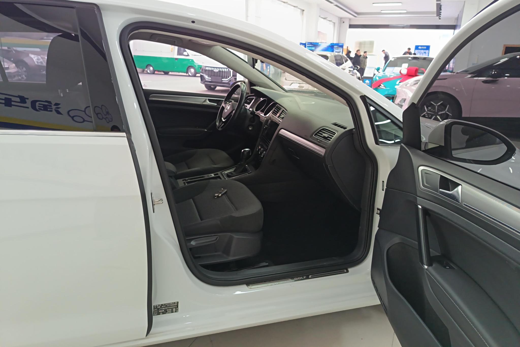 Volkswagen Golf 2019 280TSI DSG Comfort V