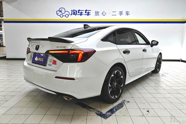 Honda "思域" 可 以 翻 译 为 "Civic" 2022 — фото 3