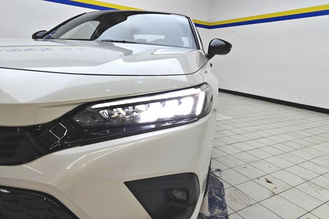 Honda "思域" 可 以 翻 译 为 "Civic" 2022 — фото 4