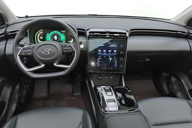 Hyundai Tucson 2023 L 1.5 T GLX 2 WD — фото 12