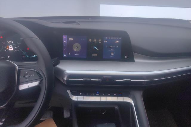 Changan CS35 PLUS 2023 NE 1.4 T DCTLuxury — фото 12
