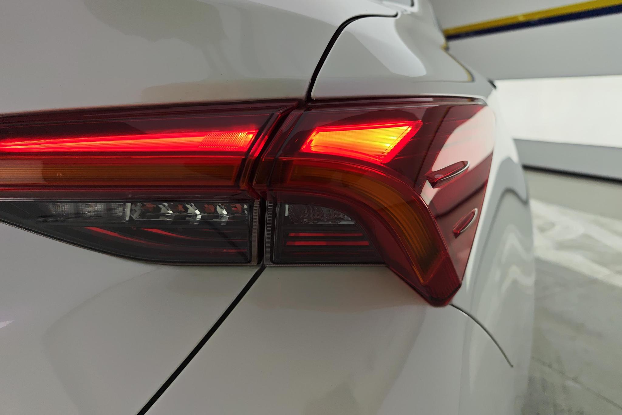 Toyota Avalon 2019 2.5L XLE Luxury VI