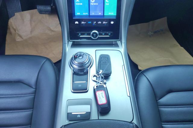 Ford Mondeo 2020 Eco Boost 180 — фото 15