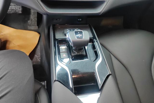 Red flag E-QM5 id 3785470 из Китая 14