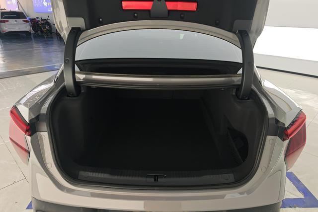 Red flag EH7 2024 Темно-серый из Китая, фото 3