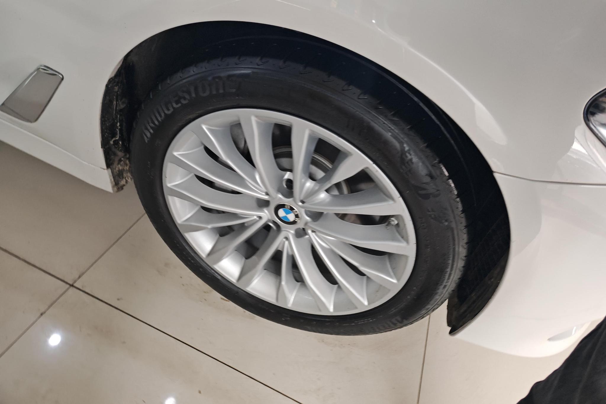 BMW 5 серииPHEV 5 PHEV 2020 530Le Luxury