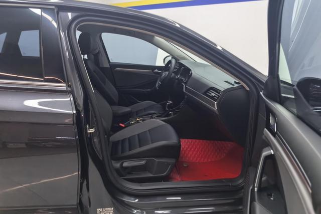 Volkswagen Sagitar id 3785916 из Китая 17