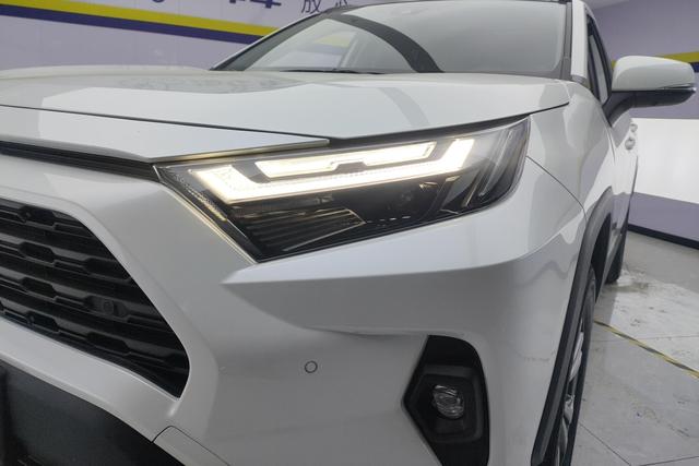 Toyota RAV4 Rongfang 2022 Белый из Китая