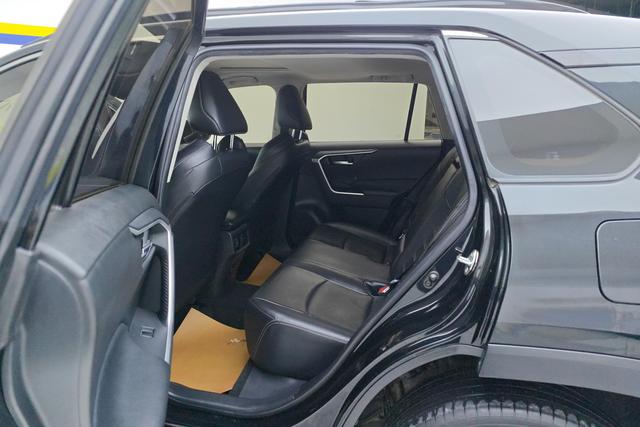Toyota Wildlander 2020 2.0 L 2 WD — фото 16