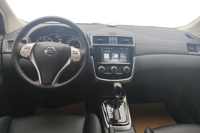 Nissan TIIDA 2022 Белый из Китая, фото 4