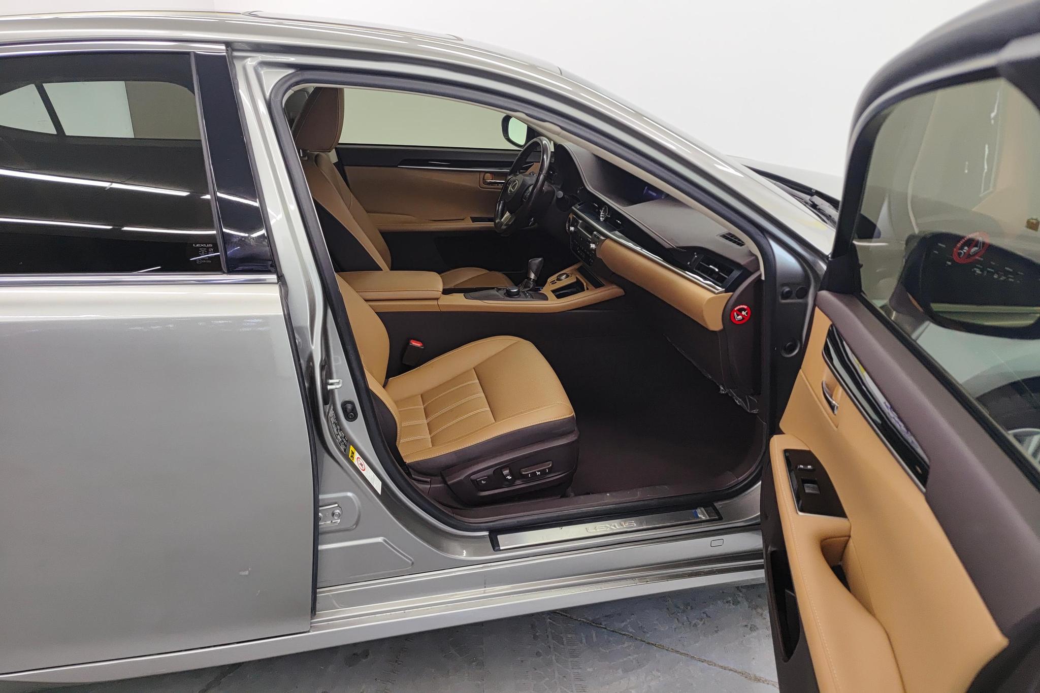 Lexus ES 2015 200 Elite