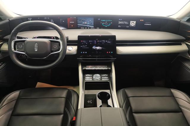 Lincoln Navigator 2024 Белый из Китая