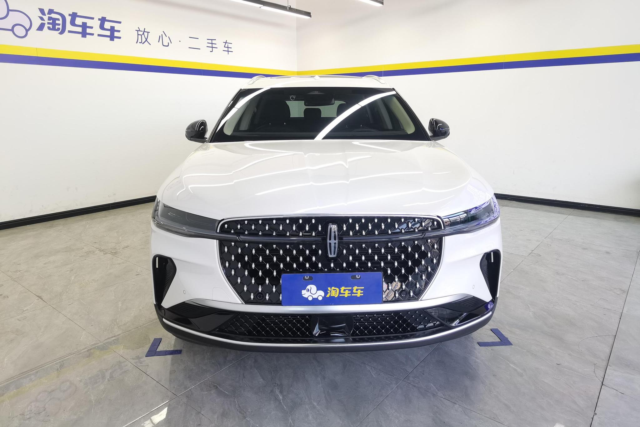 Lincoln Nautilus 2023 2.0T