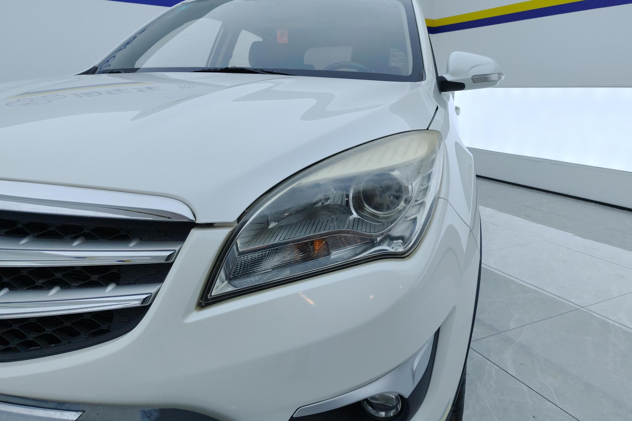 Changan CS35 2015 1.6L MT Luxury V