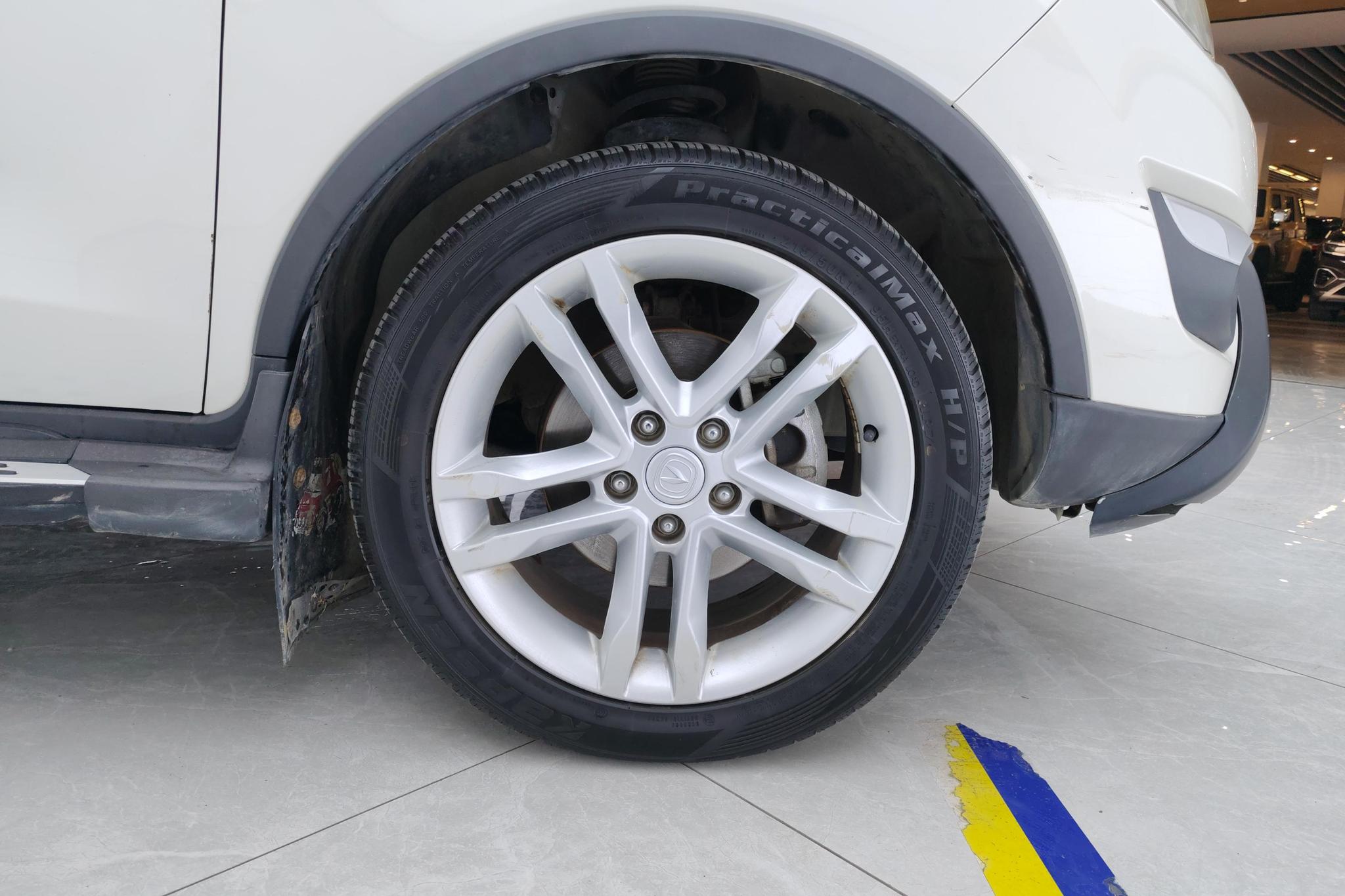 Changan CS35 2015 1.6L MT Luxury V