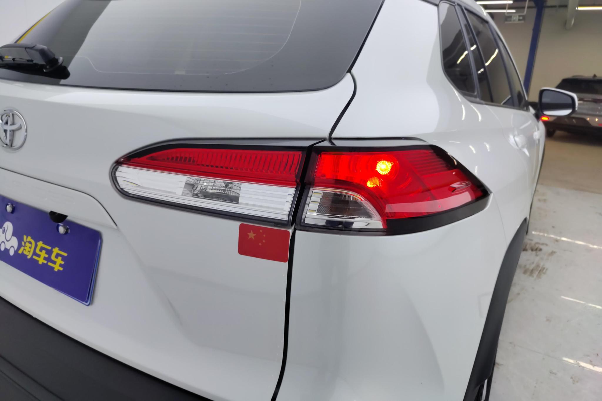 Toyota Frontlander 2023 2.0L CVT Lead