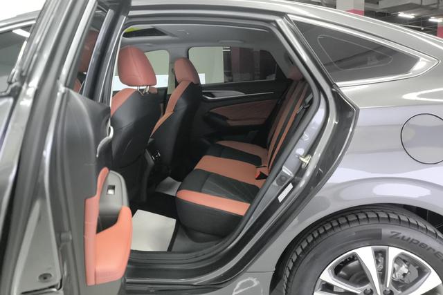 Chang'an Yidong id 3768905 из Китая 10