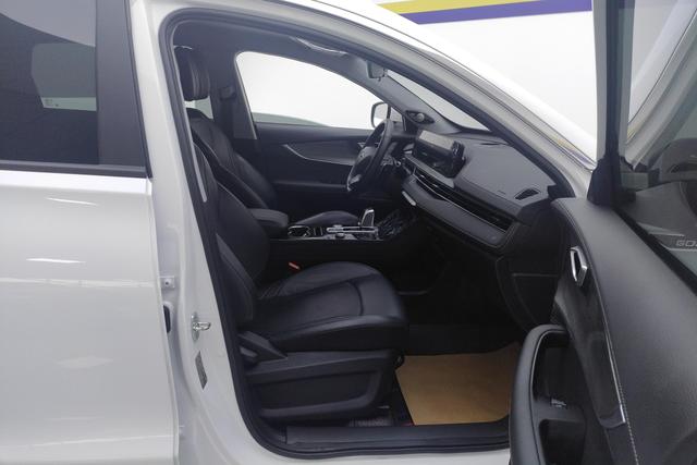 Chery 8 PLUS 2022 290 TGDI DCT — фото 15