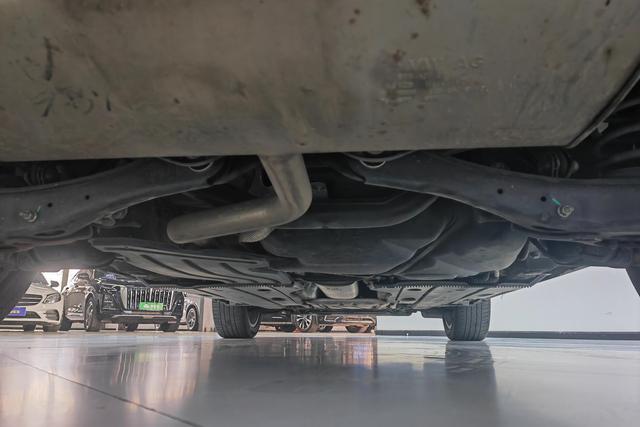 Audi Q2L id 3804657 из Китая 7