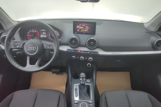 Audi Q2L id 3804657 из Китая 9