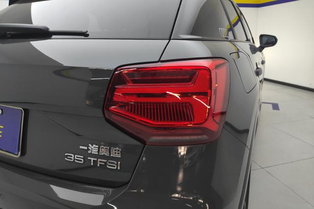 Audi Q2L id 3804657 из Китая 10