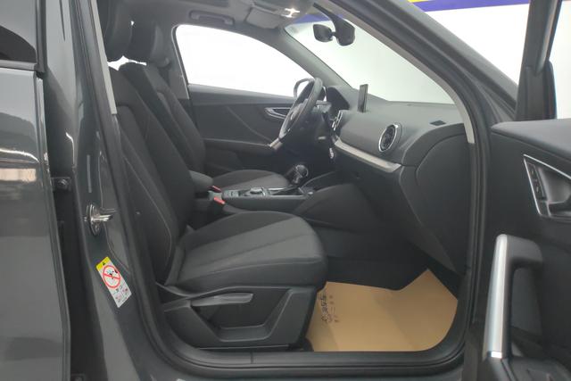 Audi Q2L id 3804657 из Китая 14