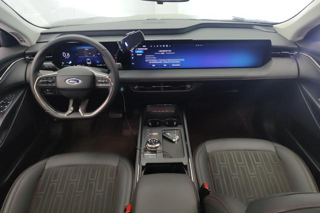 Ford Mondeo 2023 Eco Boost 180 Luxury — фото 11