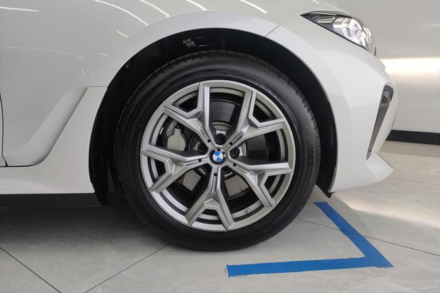 BMW i3 2025 e Drive 35 L — фото 10