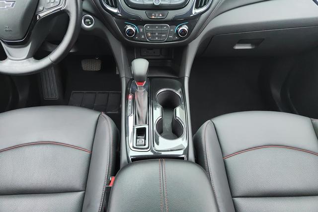 Chevrolet Equinox 2021 550 T RS — фото 14