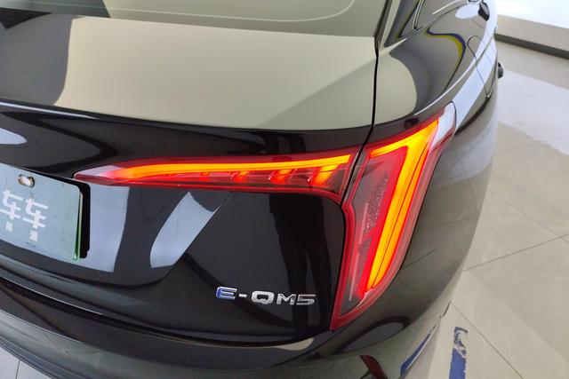 Red flag E-QM5 id 3810586 из Китая 10